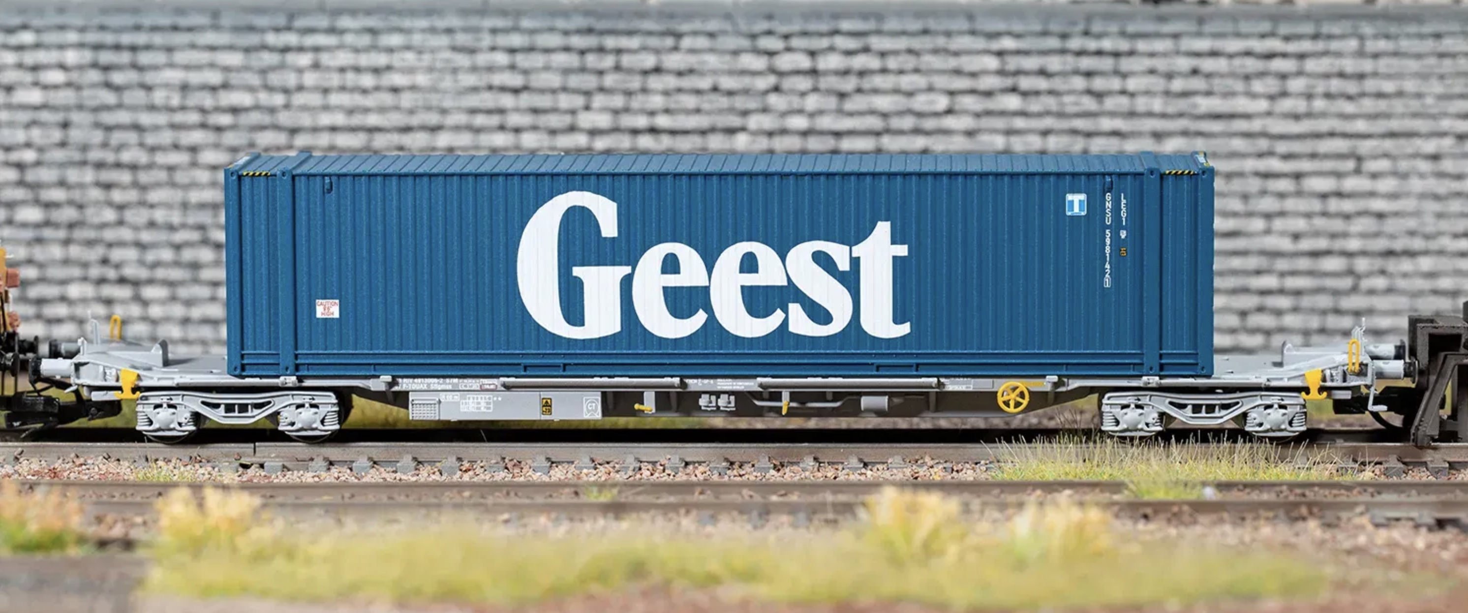 TT6033 Hornby TT Gauge (1:120 Scale) TOUAX Sffgmss IFA Wagon GEEST 45ft Container